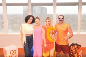 Alguns dos participantes do Reality, reunidos na sede do Kwai para a coletiva de imprensa