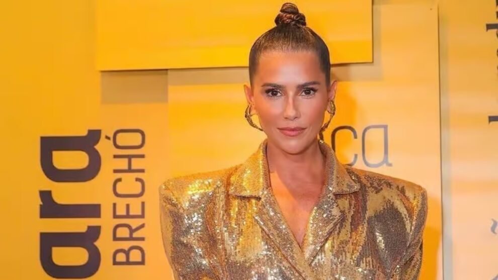 Peça Rara Brechó Deborah Secco