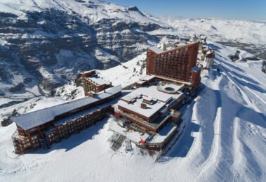Valle Nevado confirma temporada 2026 com pistas abertas até 18 de outubro DivulgaçãoValle Nevado confirma temporada 2026 com pistas abertas até 18 de outubro Divulgação