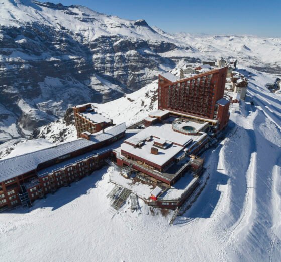 Valle Nevado confirma temporada 2026 com pistas abertas até 18 de outubro DivulgaçãoValle Nevado confirma temporada 2026 com pistas abertas até 18 de outubro Divulgação